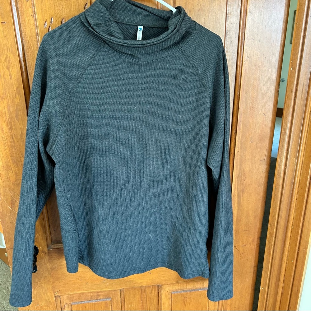 KUHL turtleneck